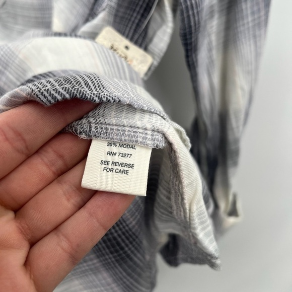 Mudd Plaid Long Sleeve Button Down Ladies Medium NEW - Picture 5 of 7